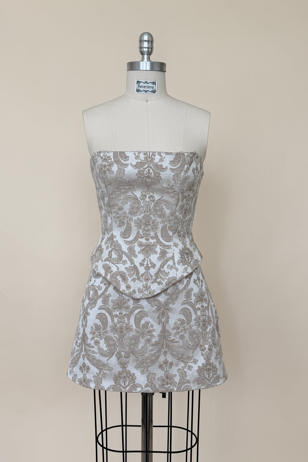 Avaia Corset