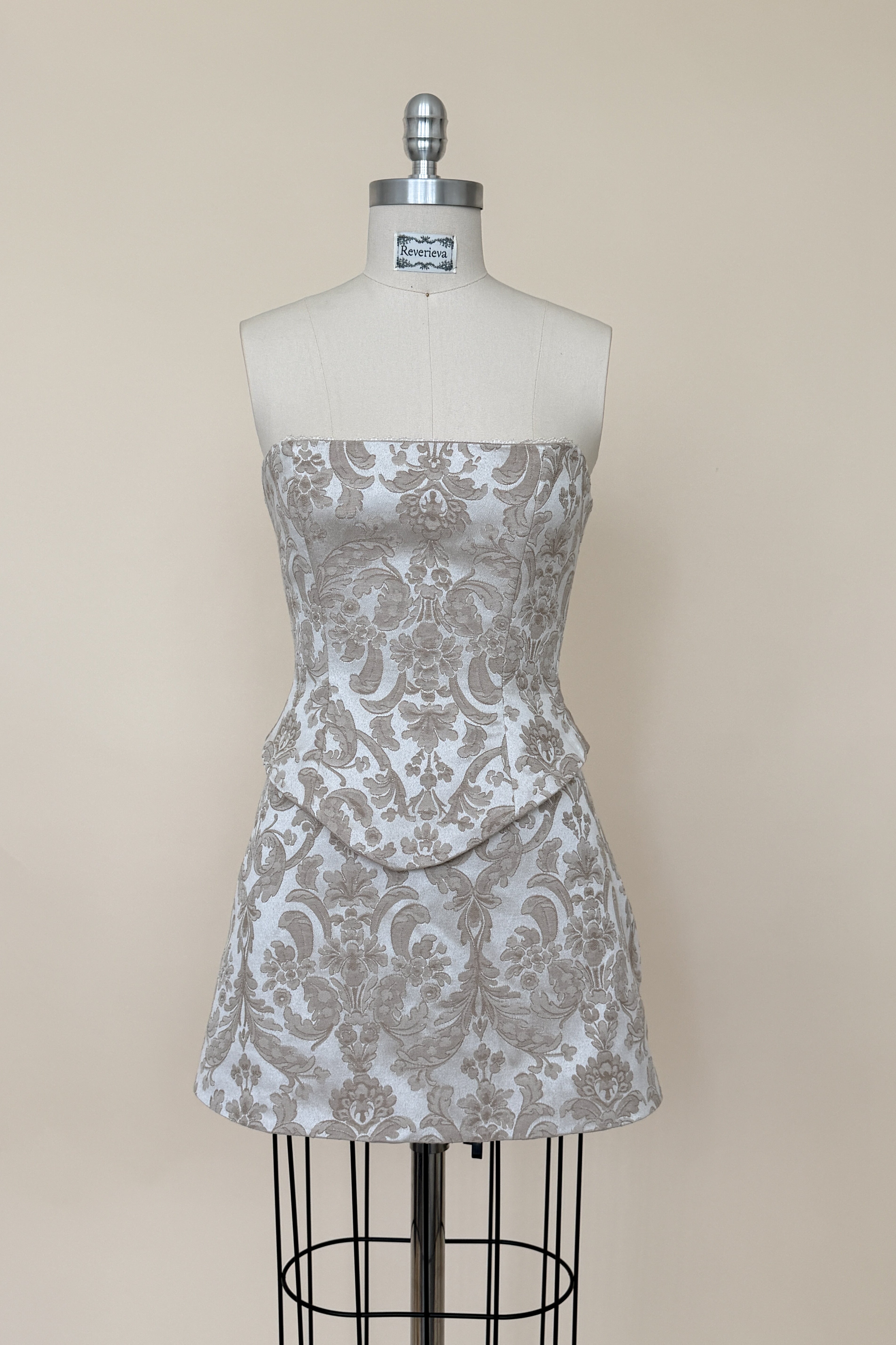 Avaia Corset