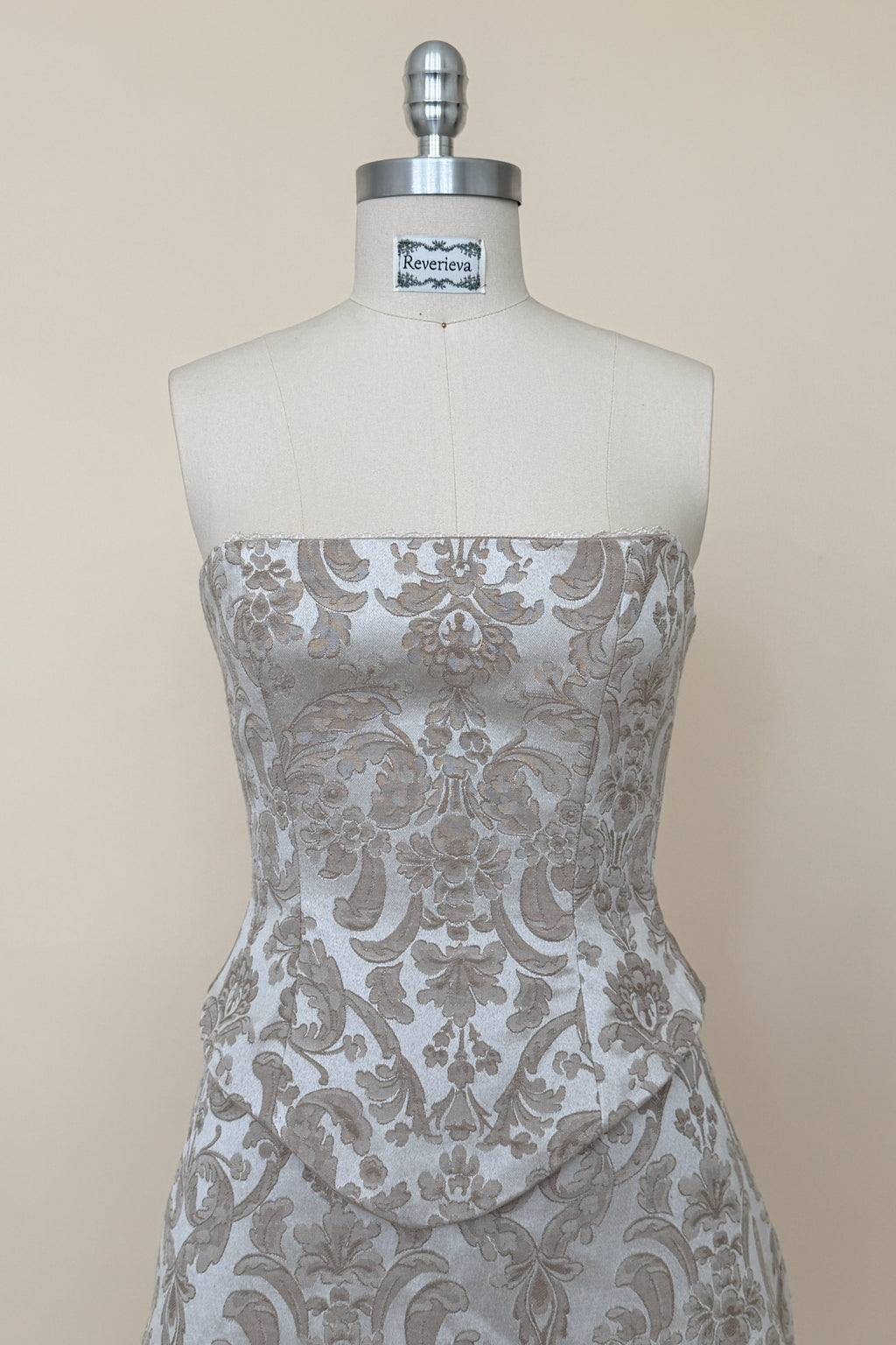 Avaia Corset