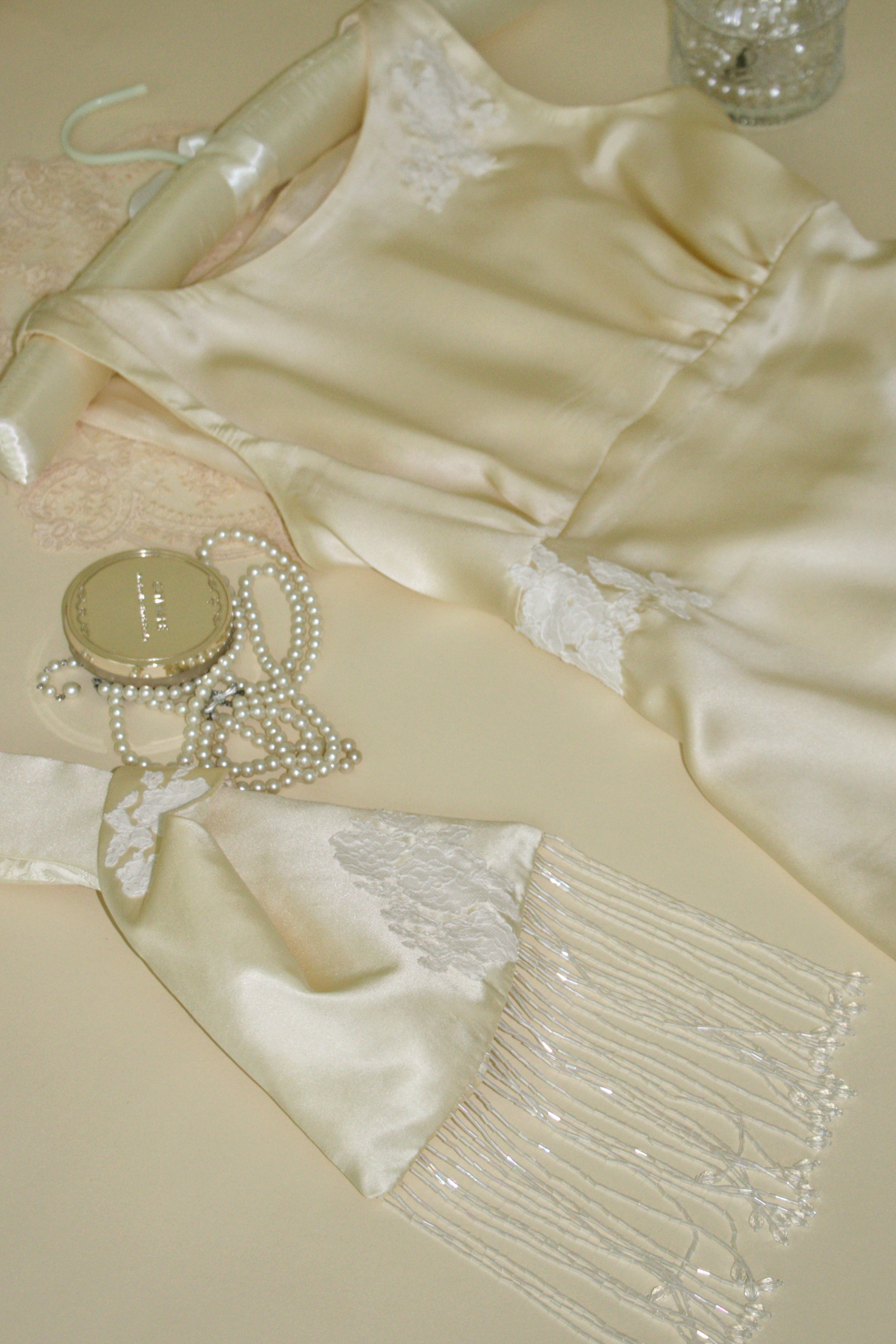 Audrey Knot Bag in Buttery Ivory