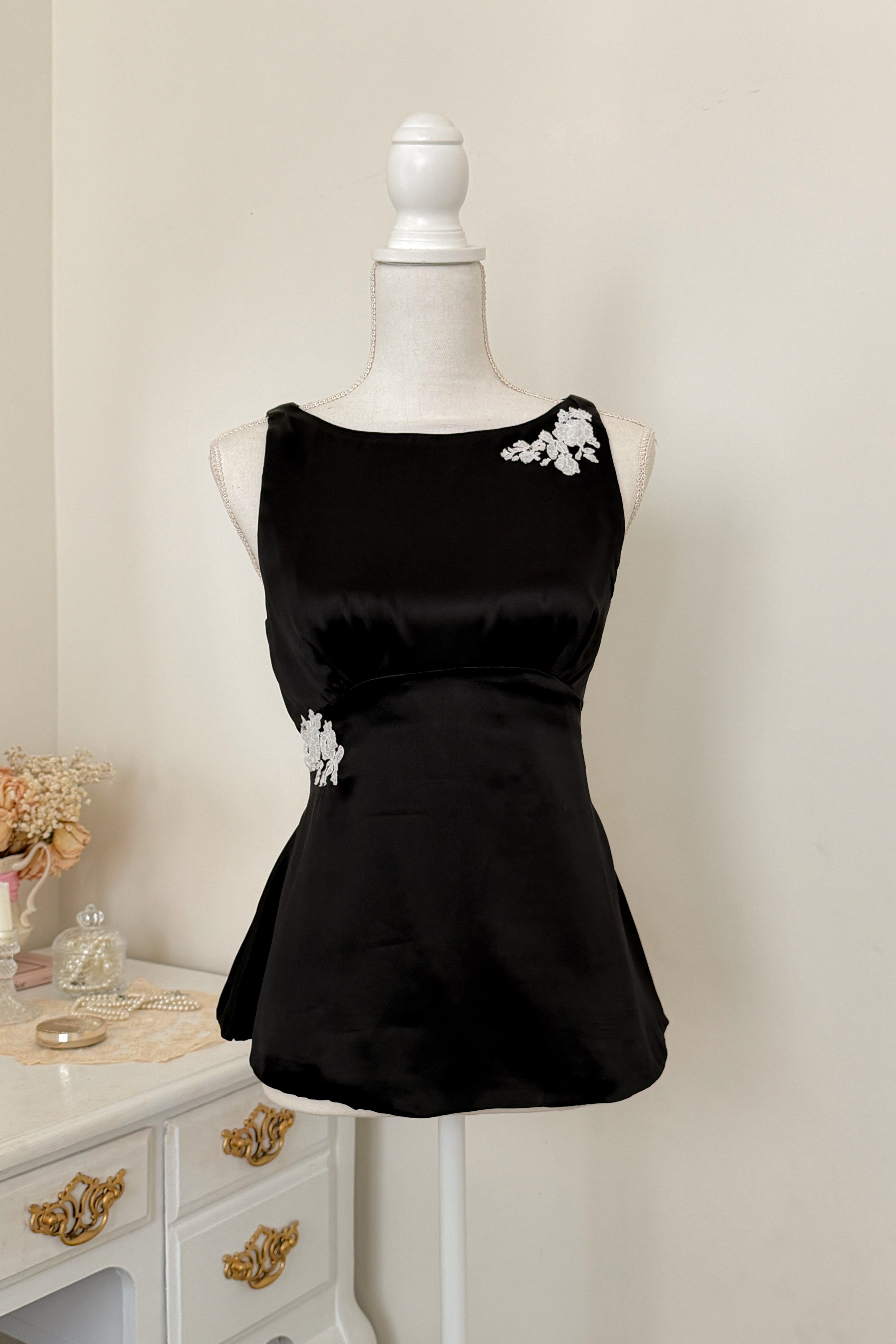 Audrey Silk Top In Black
